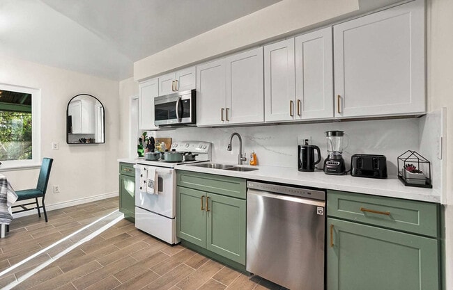 Photo - 4989 Randlett Dr Unit SI ID1464997P
