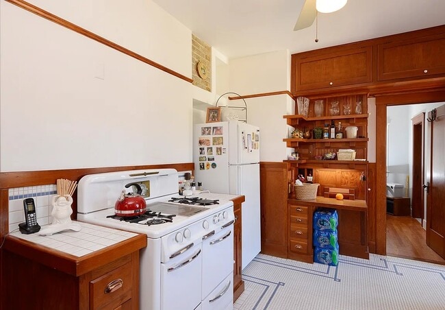 Photo - 711 N Zeyn St