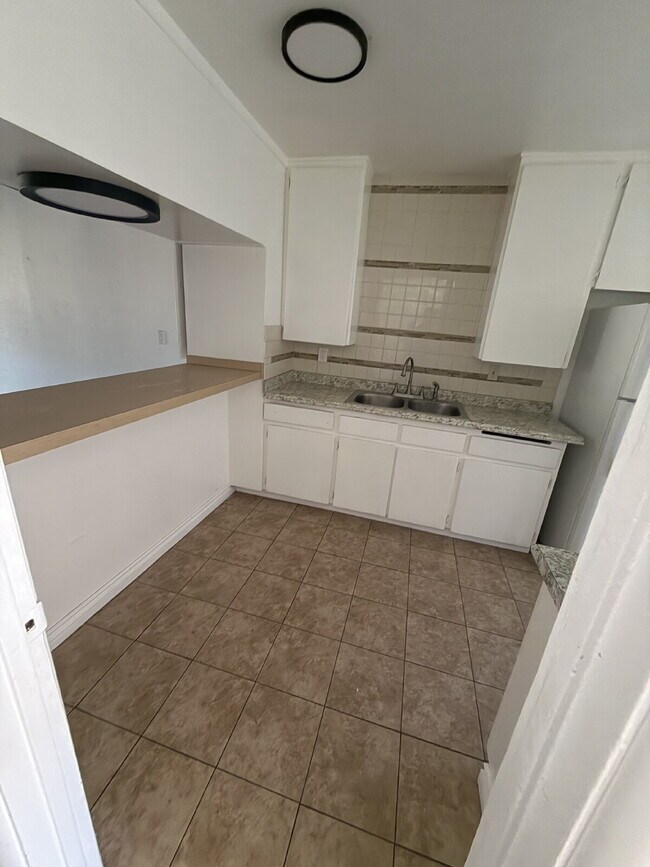 Photo - 4607 Plaza Ln Unit D