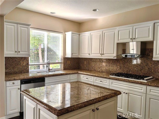 Photo - 11 Carmichael