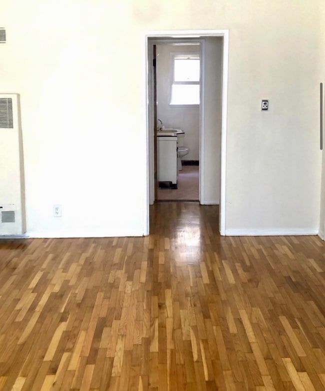 Photo - 1466 S Sherbourne Dr Unit Z4