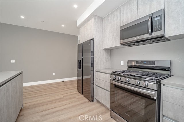 Photo - 2828 London St Unit 206