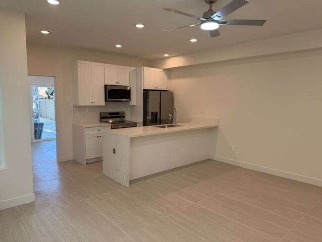 Building Photo - 3326 Altadena Ave.