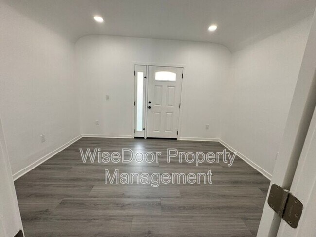 Photo - 6133 Danby Ave Unit A