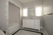 Photo - 401 N Howard St