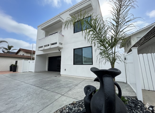 Photo - Oxnard Shores: Huge Rooftop Deck w/Ocean V...