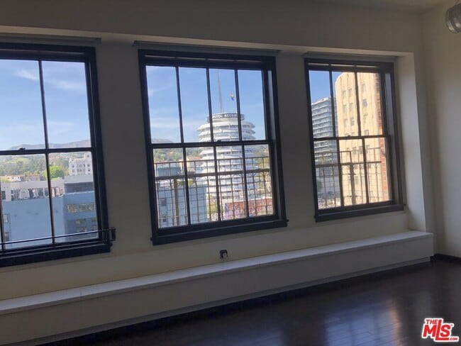 Photo - 1645 Vine St Unit 708