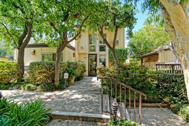 Photo - BRIGHT & AIRY, REAR-UNIT TOWNHOUSE W/ SPACIOUS PATIO, BALCONY & HUGE 2-CAR GARAGE IN GATED COMMUN...