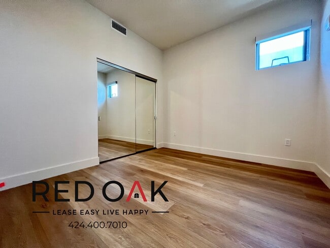 Photo - 1001 N Fairfax Ave Unit PH3