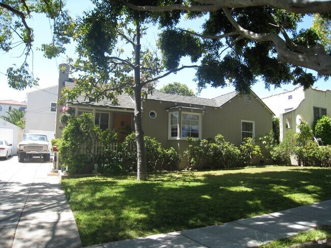 Building Photo - 418 W Palm Ave Rental