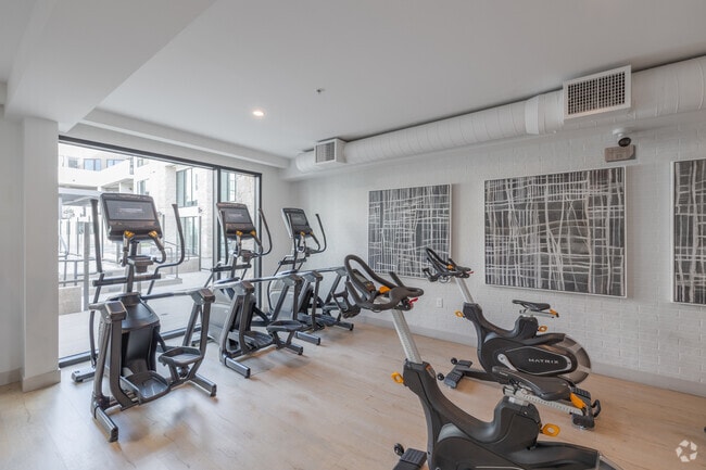 Fitness Center - Santal Thousand Oaks