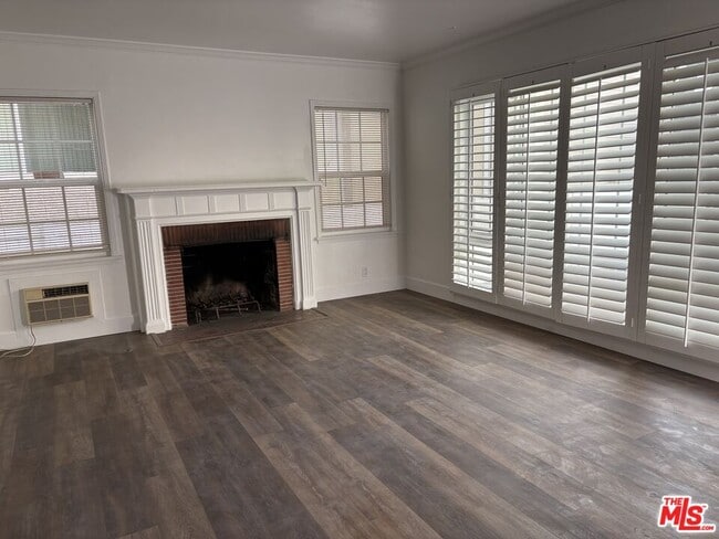 Photo - 1638 Greenfield Ave