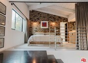 Photo - 1310 Londonderry Pl