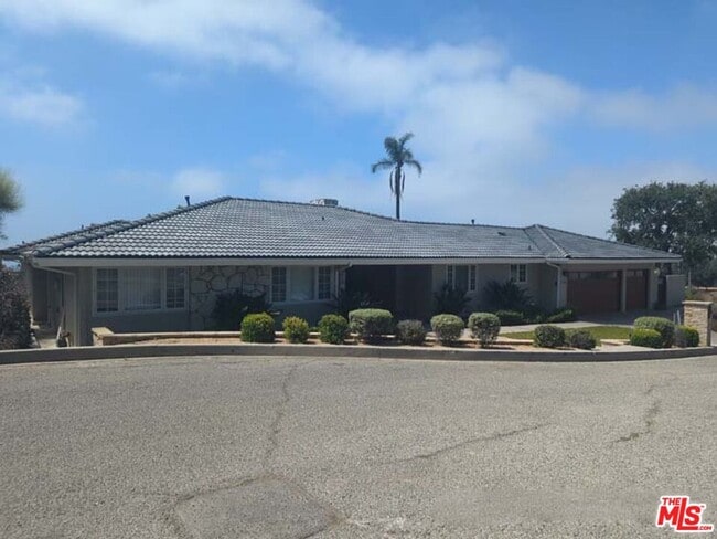 Photo - 1156 Las Pulgas Pl House
