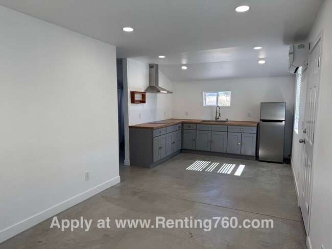 Photo - Modern 1 Bed 1 Bath Home! Unit 3 - 56949 Campanula St