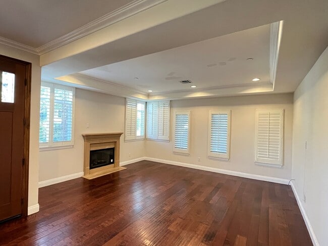 Photo - Beautiful Four Bedroom Townhouse in Pasadena