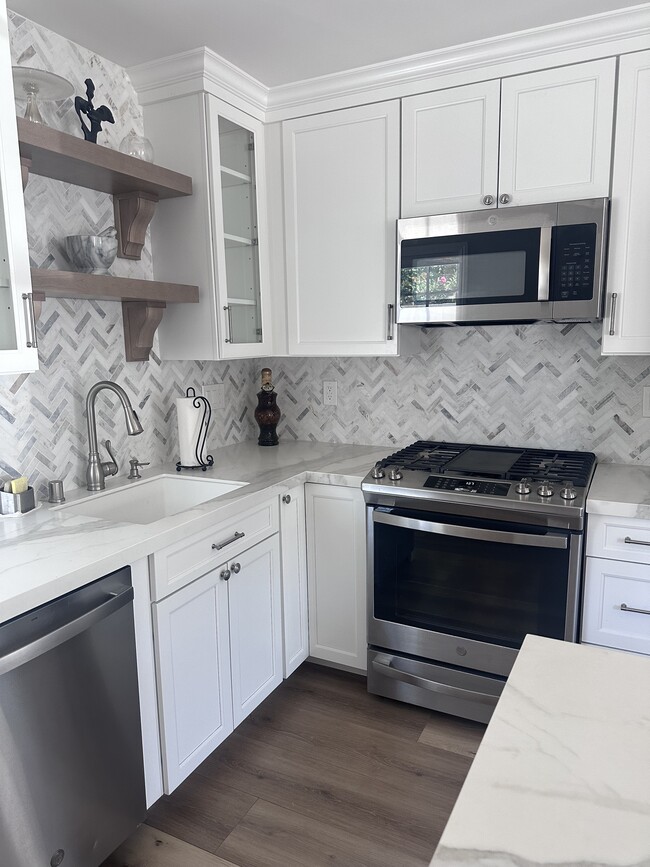 Photo - 210 S Orchard Dr