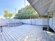 Photo - 869 W 14th St