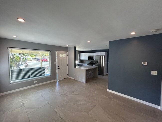 Photo - Newly Renovated 4 bed house!