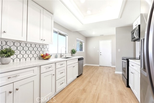 Photo - 2652 College