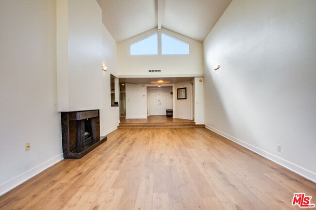 Photo - 1531 Camden Ave Unit PH3