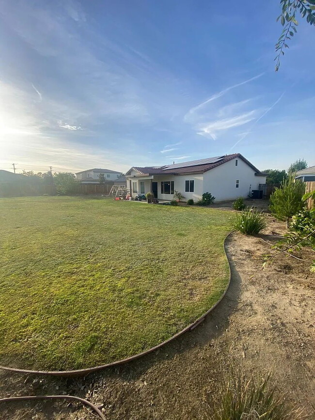 Photo - "Experience Spacious Living: 3-Bed Oasis with 4 Full & 5 Half Baths in Idyllwild!"