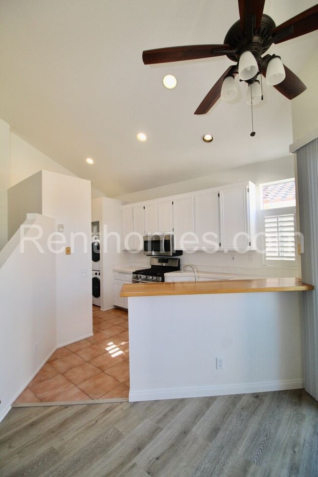 Photo - 1356 Serena Cir
