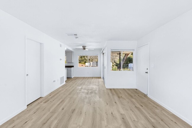 Photo - 55170 Airlane Dr Unit 8D
