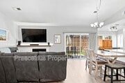 Photo - 2039 Waterbury Dr