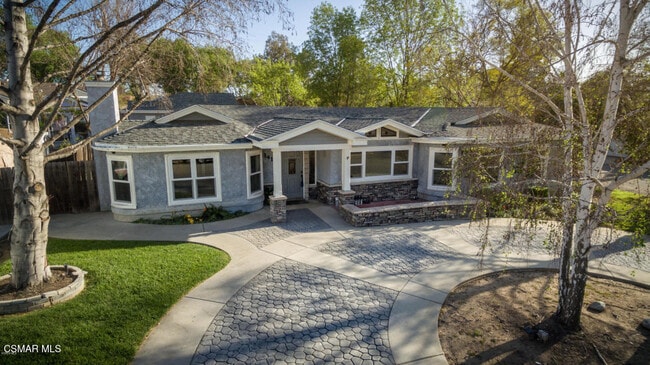 Building Photo - 1410 Calle Violeta