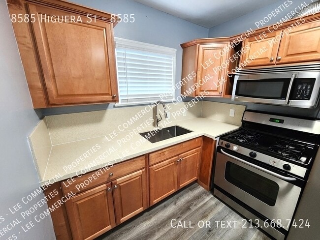Building Photo - 8585 Higuera St Unit 8585
