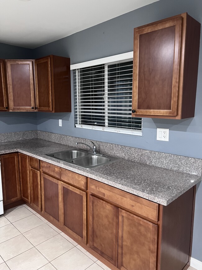 Photo - 15612 Ermanita Ave