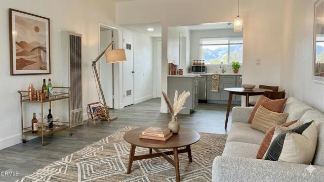 Building Photo - 2143 N Windsor Ave