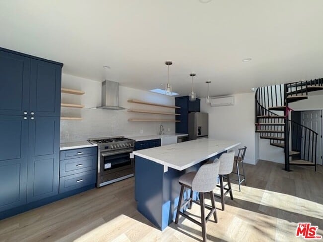 Photo - 6506 W 83rd St