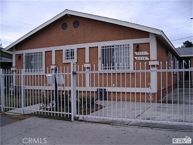 Building Photo - 5510 Compton Ave Rental