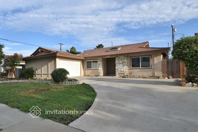Photo - 15857 Liggett St House
