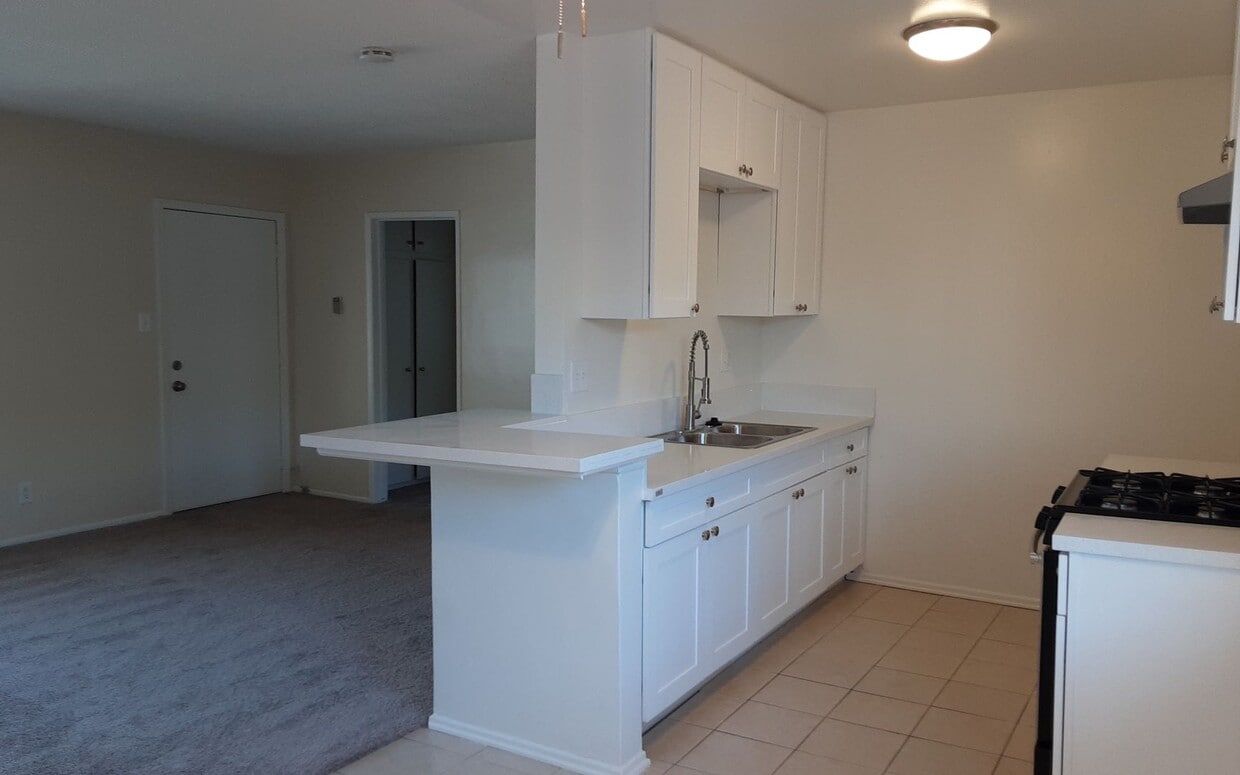Floor Plan - **$500 OFF YOUR MOVE IN!!**Beautiful 1 Bedroom ...