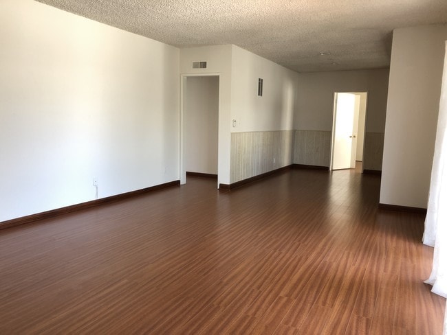 Photo - 943 19th St Unit 5