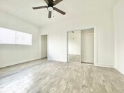 Photo - 975 S Oxford Ave Apartment Unit 23