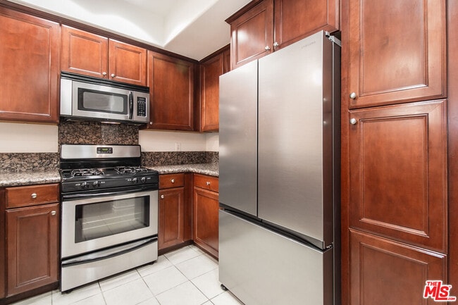 Photo - 15206 Burbank Blvd Unit 110