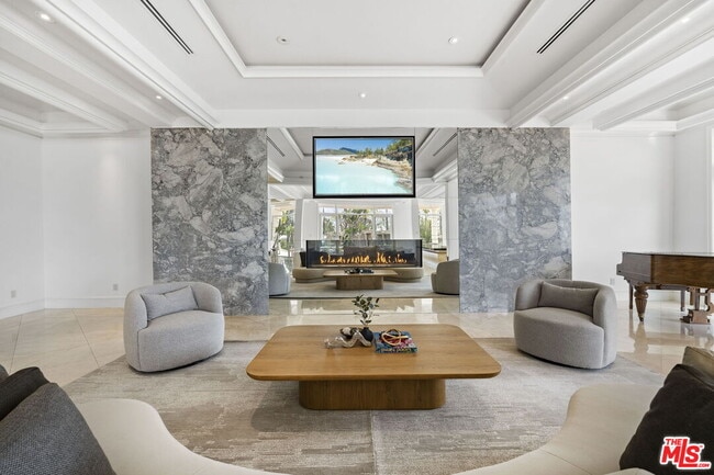 Photo - 360 Trousdale Pl