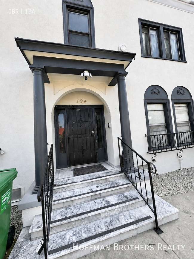 Photo - 194 W 41st Pl Unit 11