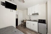 1BR, 1BA - 177SF - Royal Viking Apartments