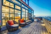 Photo - 100 W 5th St