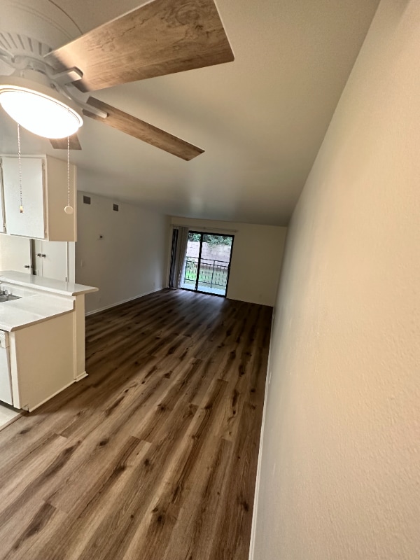 Photo - 7040 Haskell Ave Unit 112