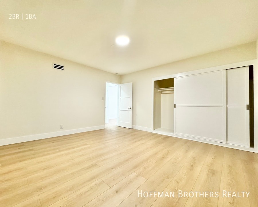 Photo - 356 Rexford Dr Unit 5