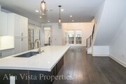 Photo - Beautiful Townhome centrally located in Mi...