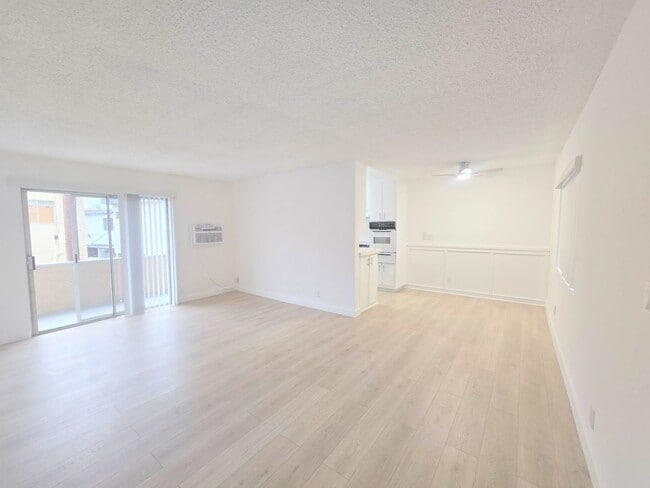Photo - Welcome home! 2bd/2ba unit with parking. Master bedroom with en-suite bathroom! Unit #6