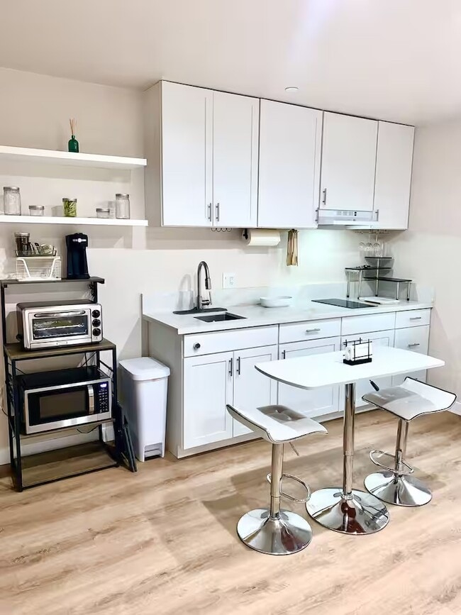 Photo - 3087 Channel Dr Unit Studio A