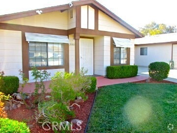 Building Photo - 28075 Chula Vista Dr Rental